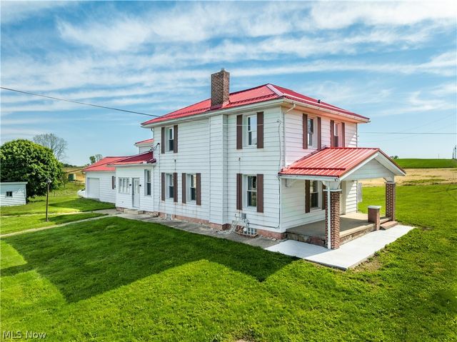 10725 Lisbon Street, Louisville, OH 44641
