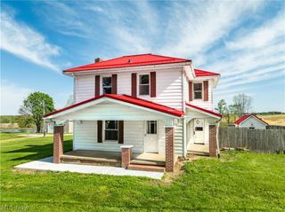 10725 Lisbon Street, Louisville, OH 44641