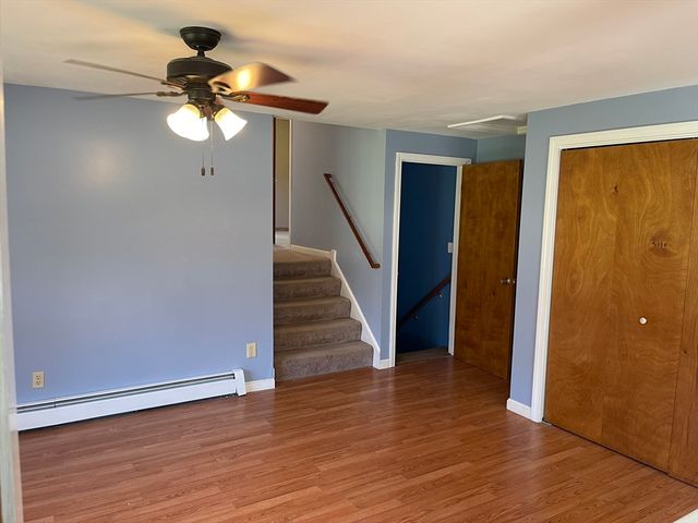 14 Glendale Ave, Tiverton, RI 02878