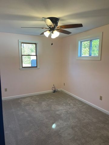 14 Glendale Ave, Tiverton, RI 02878