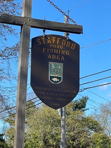 14 Glendale Ave, Tiverton, RI 02878