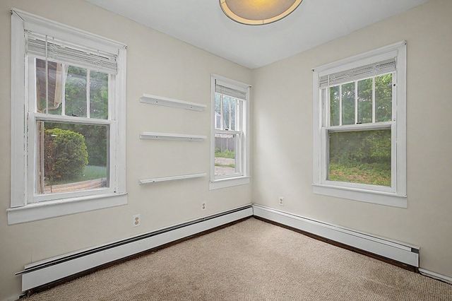70 Groveland St, Abington, MA 02351