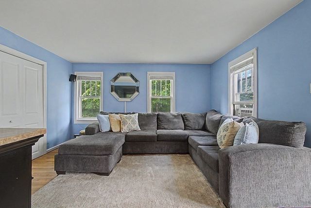 70 Groveland St, Abington, MA 02351