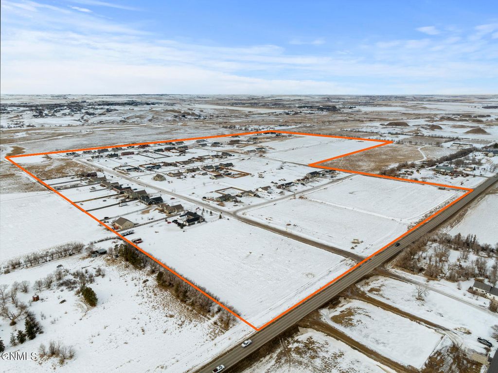 5459 134th Avenue NW, Williston, ND 58801