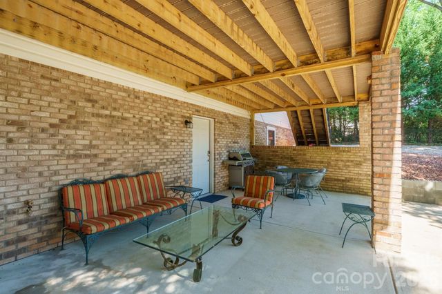 2549 S Lake Shore Road, Denver, NC 28037