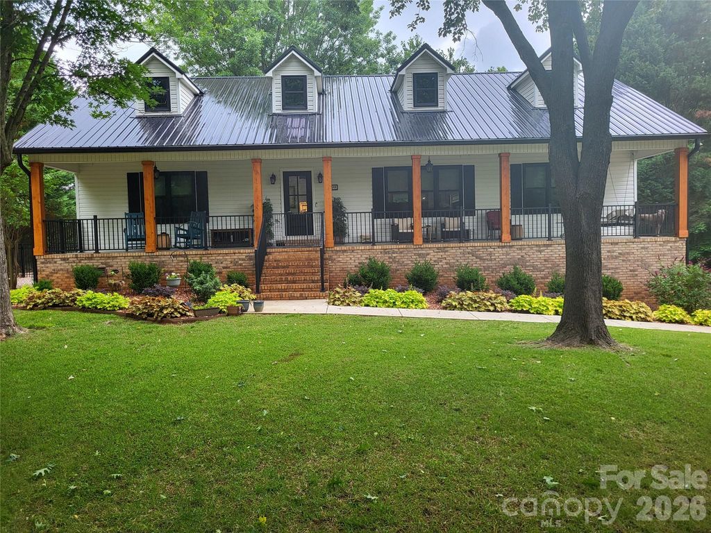 2549 S Lake Shore Road, Denver, NC 28037