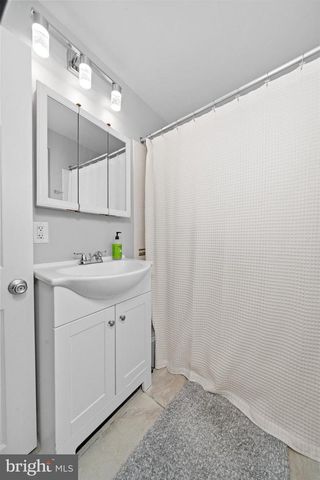 5 WOODROW AVE, Wilmington, DE 19803