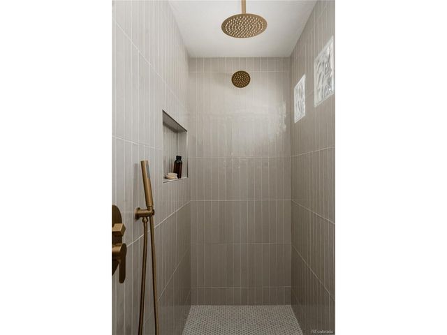 6108 S Lakeview St, Littleton, CO 80120