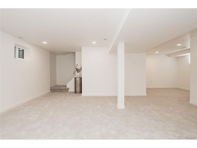 6108 S Lakeview St, Littleton, CO 80120