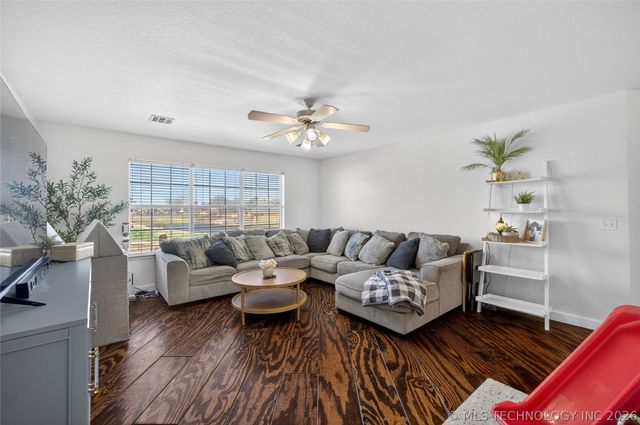 10203 E 93rd Street North N, Owasso, OK 74055