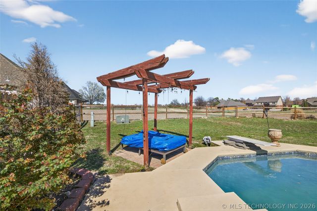 10203 E 93rd Street North N, Owasso, OK 74055