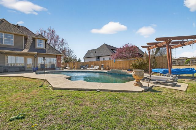 10203 E 93rd Street North N, Owasso, OK 74055