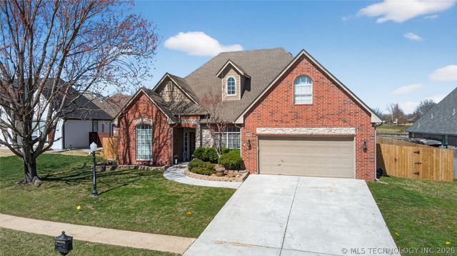 10203 E 93rd Street North N, Owasso, OK 74055