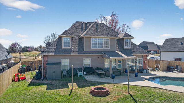 10203 E 93rd Street North N, Owasso, OK 74055
