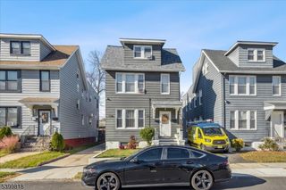 129 Brookwood St 2, East Orange City, NJ 07018