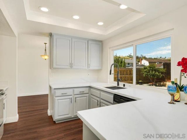 14302 Sandown, Poway, CA 92064
