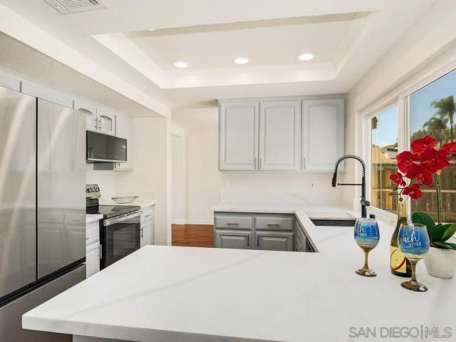 14302 Sandown, Poway, CA 92064