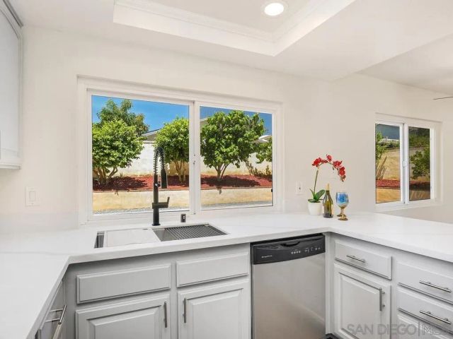 14302 Sandown, Poway, CA 92064