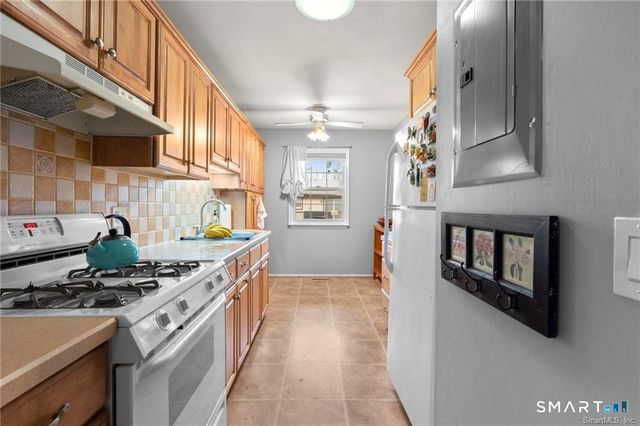 50 Greenhouse Road 26B, Bridgeport, CT 06606