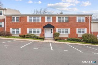 50 Greenhouse Road 26B, Bridgeport, CT 06606