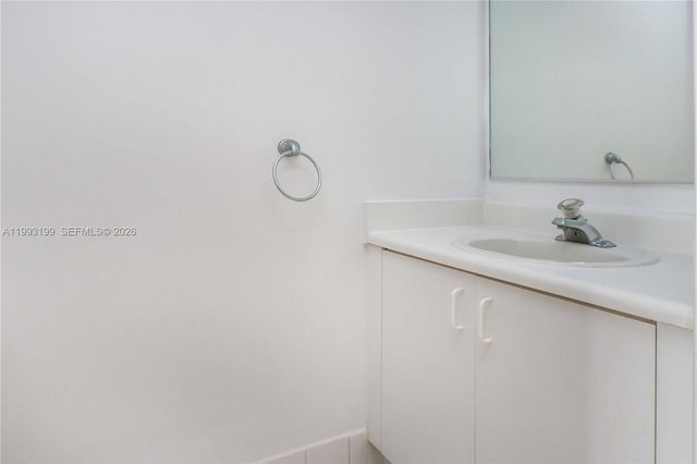 1337 Presidio Dr 5-40, Weston, FL 33327