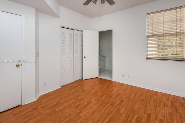 1337 Presidio Dr 5-40, Weston, FL 33327