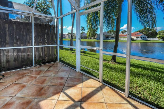 1337 Presidio Dr 5-40, Weston, FL 33327