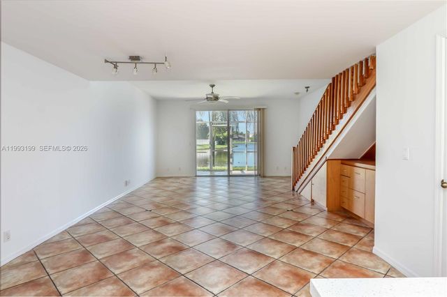 1337 Presidio Dr 5-40, Weston, FL 33327