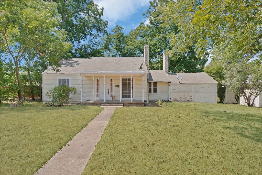 515 Frontier Street, River Oaks, TX 76114 — exterior