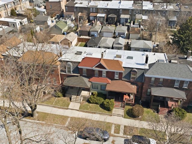 11223 S Forrestville Avenue, Chicago, IL 60628