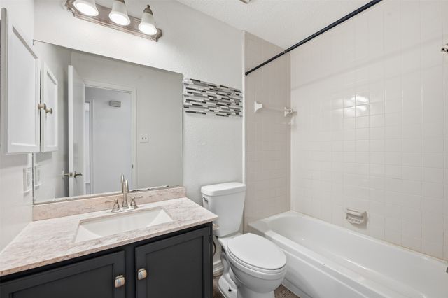 10000 Long Rifle Drive, Fort Worth, TX 76108