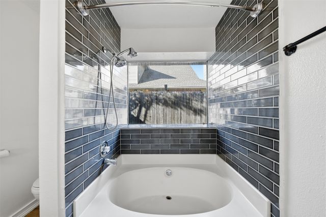 10000 Long Rifle Drive, Fort Worth, TX 76108