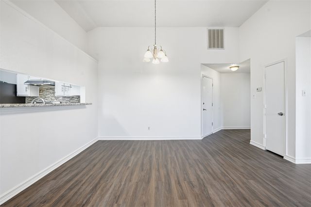 10000 Long Rifle Drive, Fort Worth, TX 76108