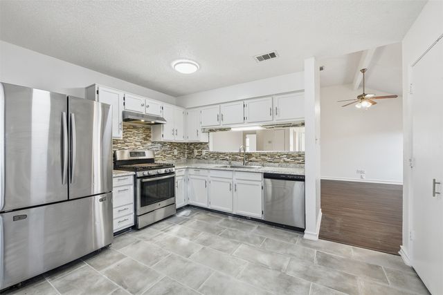 10000 Long Rifle Drive, Fort Worth, TX 76108