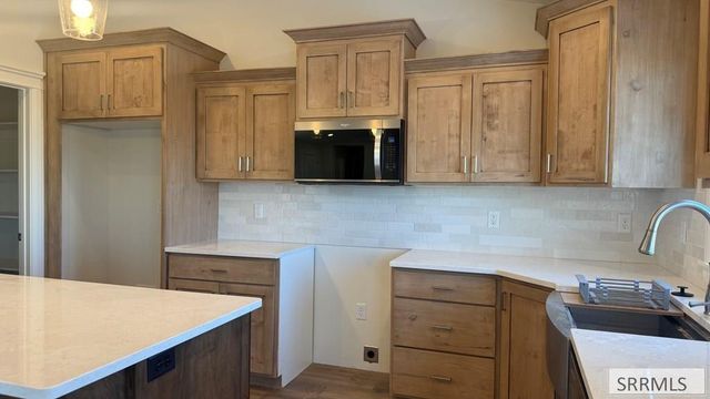 341 Copeland Dr, Idaho Falls, ID 83401