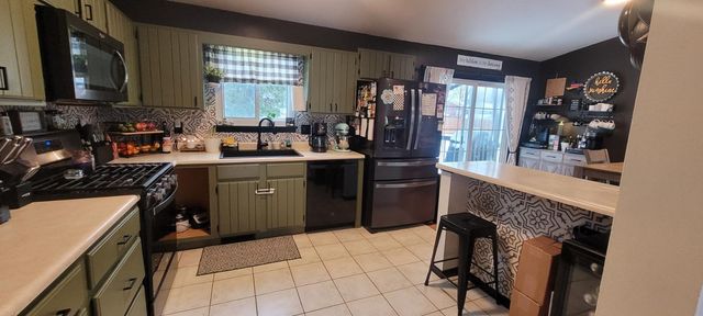 3003 HARVEST Bend, Erie, PA 16506