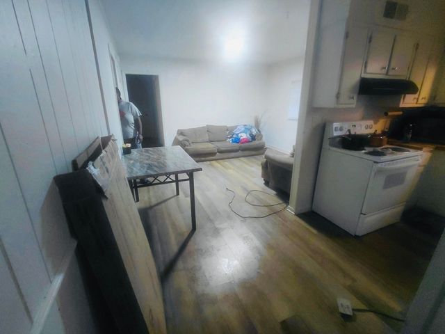 919 CHESTERTON DR, Unincorporated, TN 38127