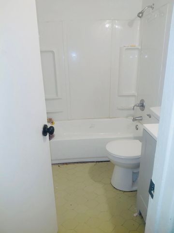 919 CHESTERTON DR, Unincorporated, TN 38127