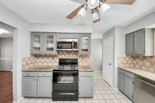 4330 Meadow Springs Drive, Houston, TX 77339