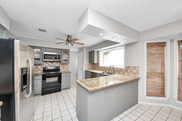 4330 Meadow Springs Drive, Houston, TX 77339