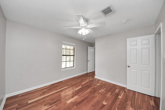 4330 Meadow Springs Drive, Houston, TX 77339