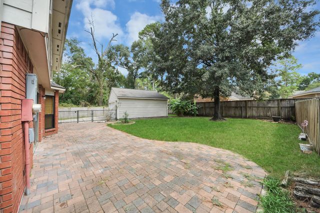 4330 Meadow Springs Drive, Houston, TX 77339
