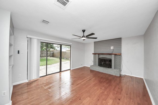 4330 Meadow Springs Drive, Houston, TX 77339