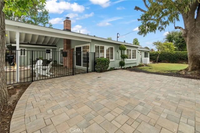 860 Sycamore Avenue, La Habra, CA 90631