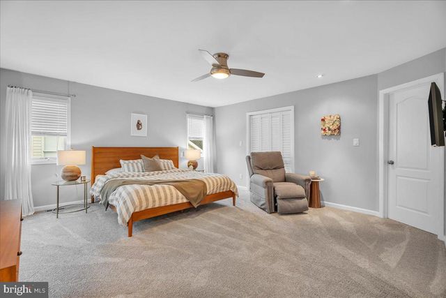 85 BROOKS RD, Moorestown, NJ 08057
