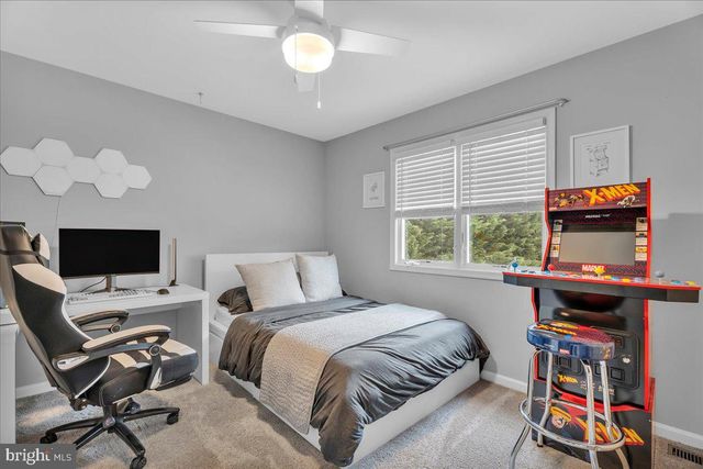 85 BROOKS RD, Moorestown, NJ 08057