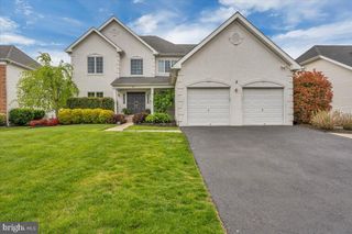 85 BROOKS RD, Moorestown, NJ 08057