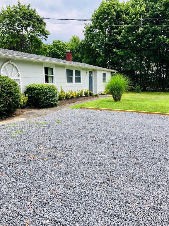303 Old Town Road, East Setauket, NY 11733