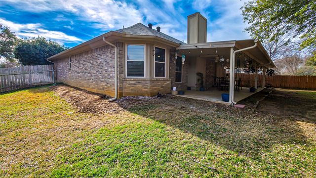 8009 Alamo Court, North Richland Hills, TX 76180