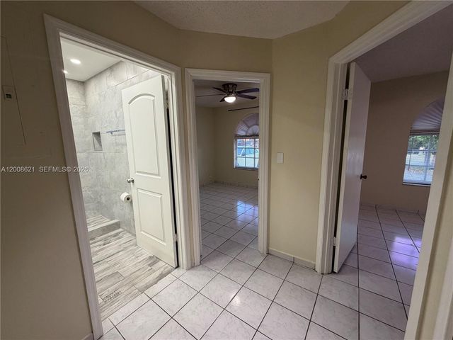 3159 W 73rd Pl, Hialeah, FL 33018